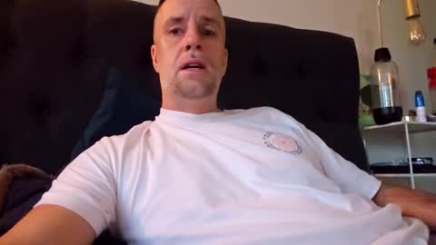 Snapshot of bobberman78 chatting on November 2, 2025, 2:41 pm Dan online show from November 2, 2025, 2:41 pm