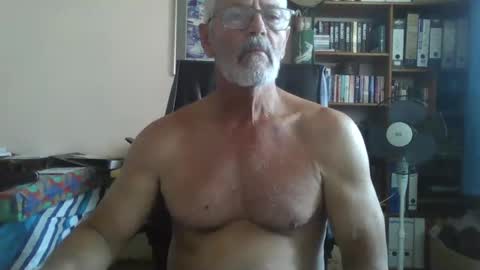 Snapshot of bobbgud chatting on September 21, 2025, 8:49 am Bobbgud online show from September 21, 2025, 8:49 am