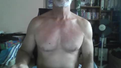 Snapshot of bobbgud chatting on September 24, 2025, 7:44 am Bobbgud online show from September 24, 2025, 7:44 am