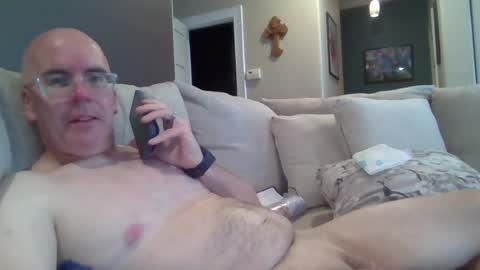 bobblehead31382 online show from July 31, 2026, 9:36 pm