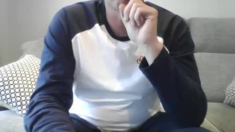 bobby_113 online show from March 16, 2026, 12:53 pm