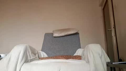 Snapshot of bobbytoyyboy chatting on December 8, 2024, 8:51 am bobbytoyyboy online show from December 8, 2024, 8:51 am