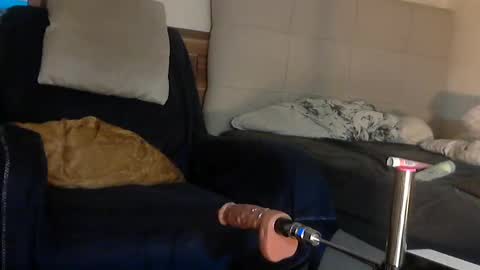 Snapshot of bobbytoyyboy chatting on March 2, 2025, 5:36 pm bobbytoyyboy online show from March 2, 2025, 5:36 pm