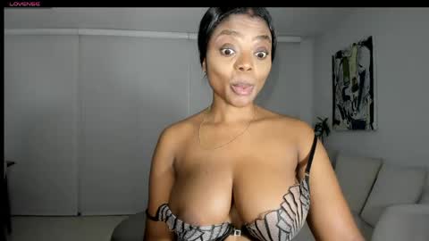 Snapshot of body_desire chatting on May 30, 2026, 9:39 am danna online show from May 30, 2026, 9:39 am