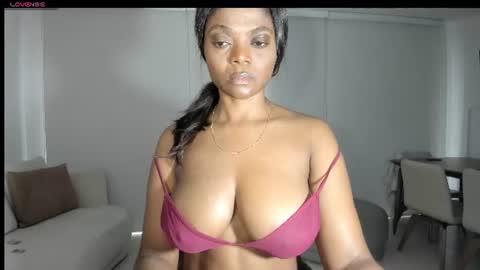 Snapshot of body_desire chatting on July 28, 2026, 11:28 am danna online show from July 28, 2026, 11:28 am
