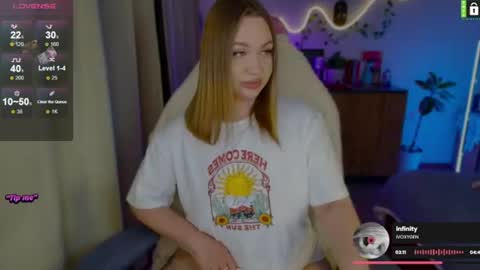 Snapshot of bodylina chatting on June 14, 2026, 8:11 pm Lina online show from June 14, 2026, 8:11 pm