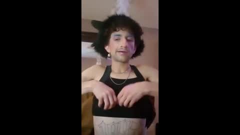 Sailorartemis online show from December 22, 2025, 6:27 pm