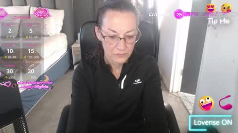 Ningifun couple online show from May 9, 2026, 5:56 am