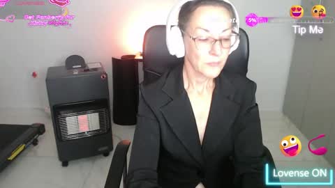 Ningifun couple online show from June 4, 2026, 6:25 pm