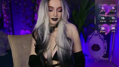 Snapshot of bogemabella chatting on May 12, 2026, 10:51 pm Your Mistress Bella online show from May 12, 2026, 10:51 pm