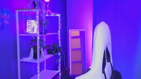 ALEXPVT IS OPEN online show from February 8, 2025, 12:28 am