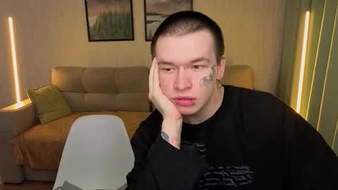 ALEXPVT IS OPEN online show from February 4, 2026, 4:29 am