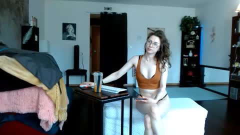 BombshellBaeby online show from May 15, 2026, 4:25 pm