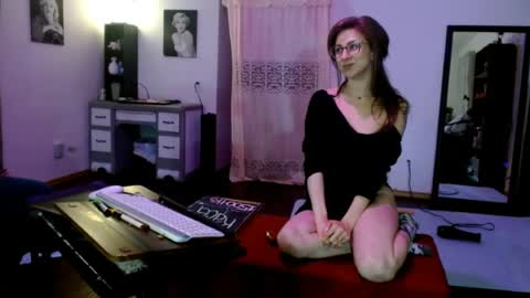 BombshellBaeby online show from July 5, 2026, 12:34 pm