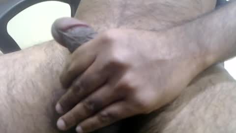 Snapshot of bond007pt2 chatting on December 16, 2025, 6:35 pm bond007pt2 online show from December 16, 2025, 6:35 pm