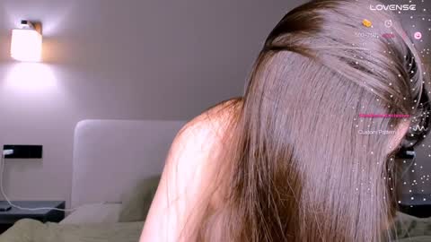 Snapshot of bondgirl4fun chatting on January 31, 2025, 2:28 pm Olly online show from January 31, 2025, 2:28 pm