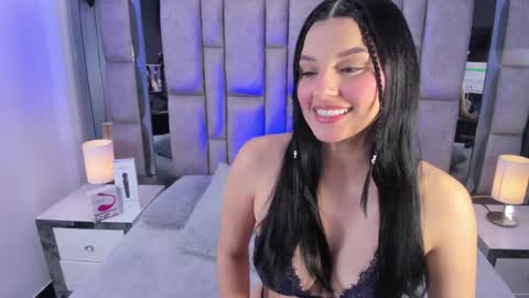 bonet_iris online show from April 23, 2026, 7:27 pm