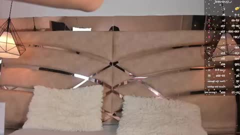 bonet_iris online show from June 25, 2026, 11:04 am