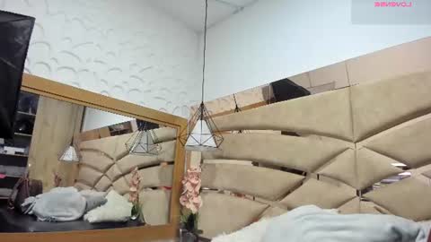 bonet_iris online show from July 18, 2026, 11:03 am