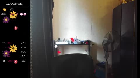 Snapshot of boni_nell__ chatting on February 9, 2025, 8:11 am Nell online show from February 9, 2025, 8:11 am