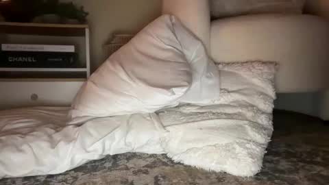 Snapshot of bonnettbonett chatting on February 10, 2025, 4:30 am BonnettBonett I cam from 4pm- 12am central time Costa Rica online show from February 10, 2025, 4:30 am