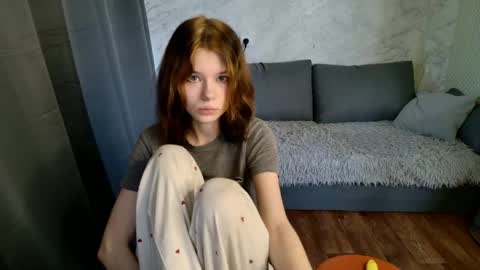 Snapshot of bonnie_and_c1yde chatting on May 6, 2026, 5:14 am Jessy Mark online show from May 6, 2026, 5:14 am