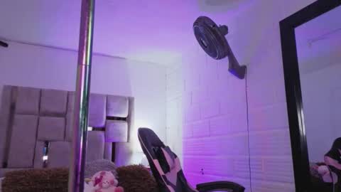 Snapshot of bonnie_anderson chatting on November 13, 2025, 9:58 pm Bonnie Anderson online show from November 13, 2025, 9:58 pm