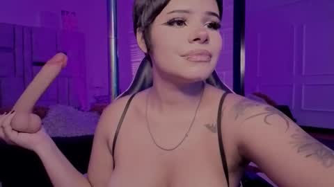 Bonnie Anderson  online show from April 27, 2026, 8:18 pm