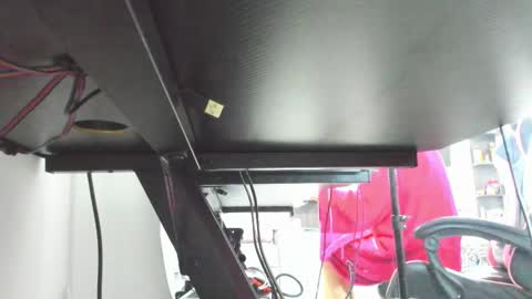 Snapshot of bonnie_bu chatting on November 10, 2025, 6:51 pm becky online show from November 10, 2025, 6:51 pm