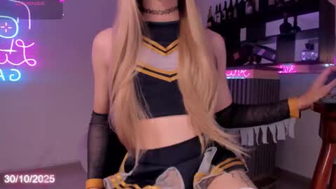 Snapshot of bonnie_luxury chatting on October 30, 2025, 9:48 pm Bonnie Luxury online show from October 30, 2025, 9:48 pm