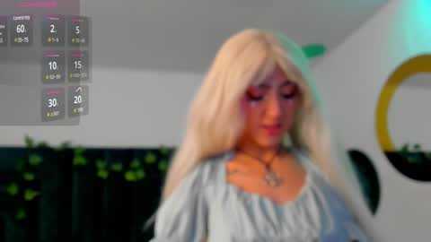 Snapshot of bonniecute_ chatting on December 23, 2024, 11:47 am online show from December 23, 2024, 11:47 am