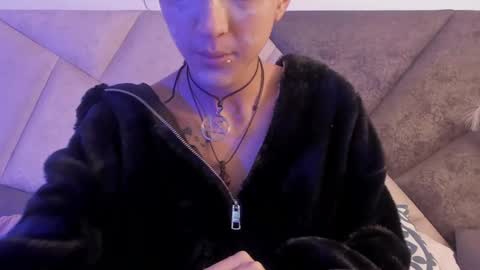 Snapshot of bonniecute_ chatting on March 5, 2025, 11:38 am online show from March 5, 2025, 11:38 am