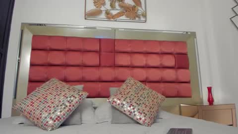 Snapshot of bonniecute_ chatting on October 1, 2025, 11:33 pm online show from October 1, 2025, 11:33 pm