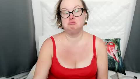 Snapshot of bonnieshining chatting on July 4, 2026, 9:48 am Bonnie online show from July 4, 2026, 9:48 am