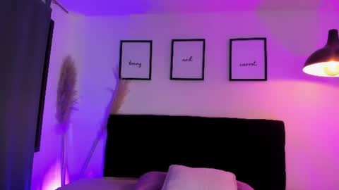 bonny_and_carrot online show from July 29, 2026, 8:07 pm