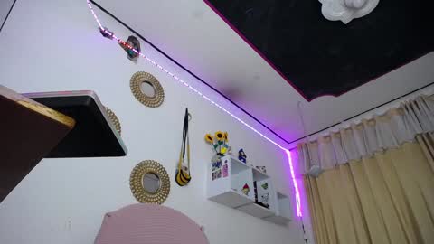 Snapshot of bonny_clyde_xx_ chatting on January 20, 2025, 8:19 am Soffy Brooks Independent model online show from January 20, 2025, 8:19 am