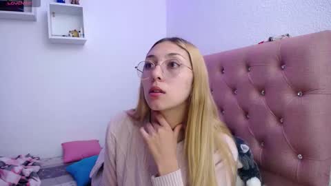 Snapshot of bonny_clyde_xx_ chatting on September 10, 2025, 4:56 am Soffy Brooks Independent model online show from September 10, 2025, 4:56 am