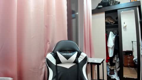 Snapshot of bonny_kimberly chatting on January 19, 2025, 3:21 pm Bonny Kimberly online show from January 19, 2025, 3:21 pm