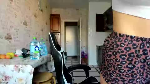 Snapshot of bonny_kimberly chatting on February 28, 2025, 8:31 am Bonny Kimberly online show from February 28, 2025, 8:31 am