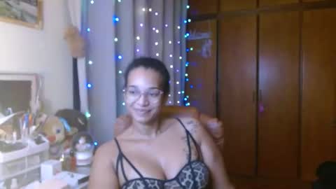 Queen Bon Vivantt online show from January 20, 2025, 2:43 am