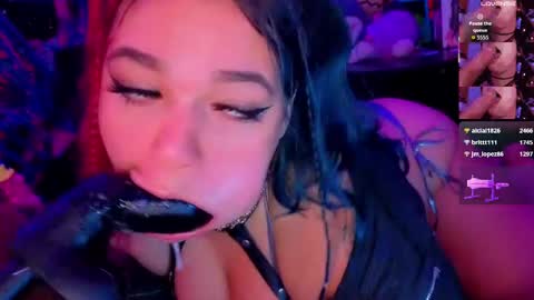 Snapshot of booboosperfectfacefuck chatting on October 4, 2025, 4:05 pm Nova sub to my fan club for free pms and sexy sloppy videos online show from October 4, 2025, 4:05 pm