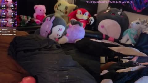 Snapshot of booboosperfectfacefuck chatting on January 5, 2026, 5:27 pm Nova sub to my fan club for free pms and sexy sloppy videos online show from January 5, 2026, 5:27 pm