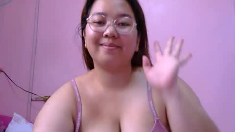 MommyMarie-Singlemom of 2. online show from May 5, 2026, 2:52 am
