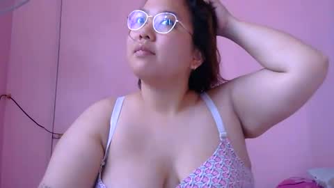 MommyMarie-Singlemom of 2. online show from May 17, 2026, 5:16 am