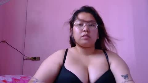 MommyMarie-Singlemom of 2. online show from May 22, 2026, 3:57 am