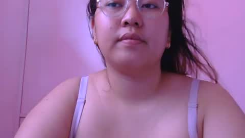 MommyMarie-Singlemom of 2. online show from June 21, 2026, 7:44 am