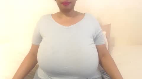 Snapshot of boobyqueen24 chatting on September 30, 2025, 6:51 am boobyqueen online show from September 30, 2025, 6:51 am