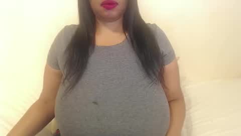 Snapshot of boobyqueen24 chatting on October 22, 2025, 5:08 am boobyqueen online show from October 22, 2025, 5:08 am