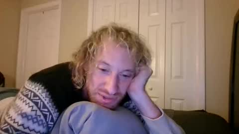 Snapshot of bookandbrawn chatting on November 28, 2025, 2:14 am BookAndBrawn online show from November 28, 2025, 2:14 am