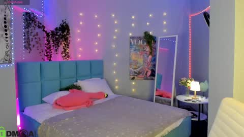 Milena online show from June 2, 2026, 2:57 am